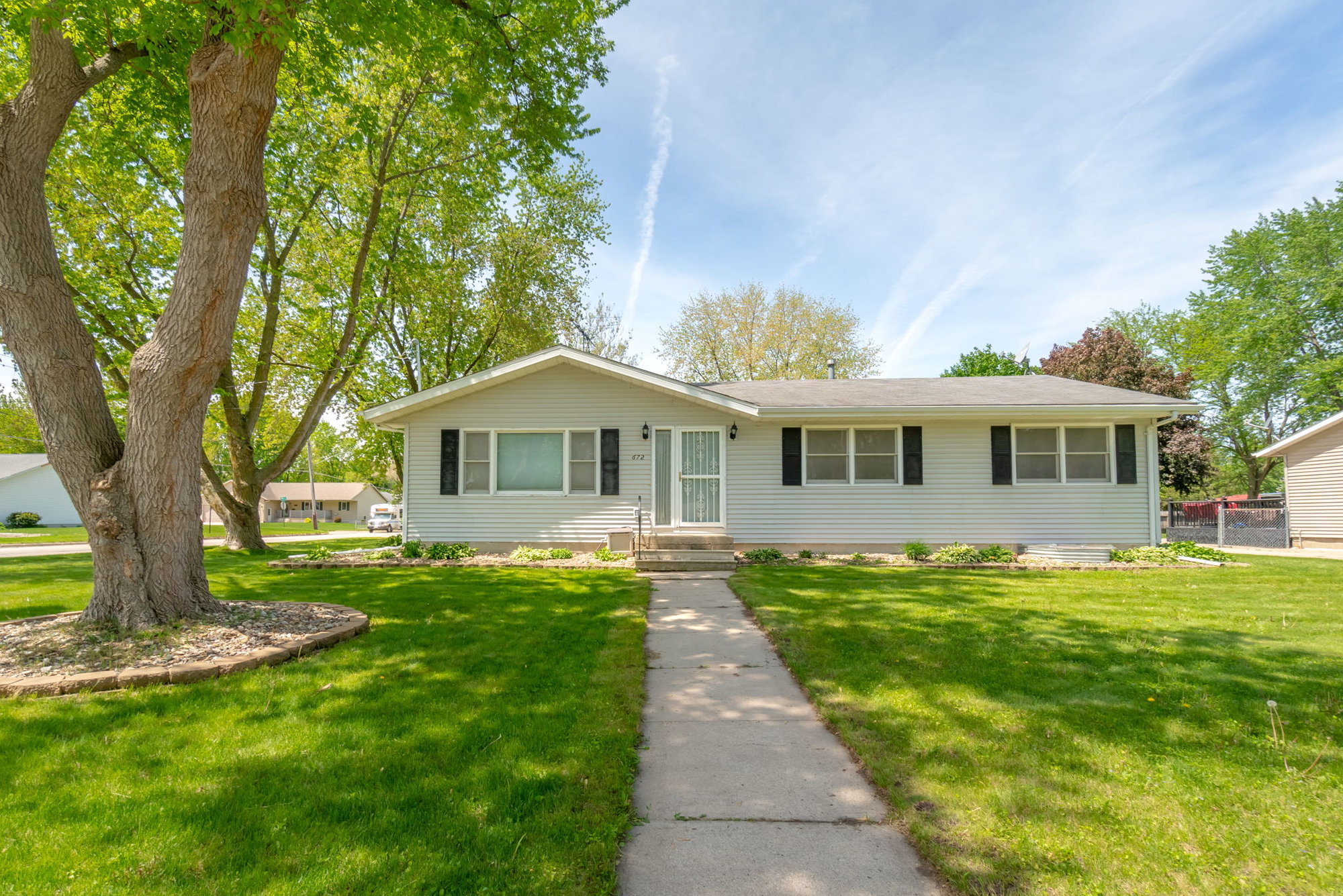 Amazing Homes Around the Cedar Valley | 672 Colleen Ave., Evansdale